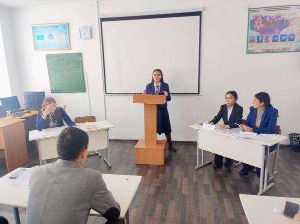 "Ұшқыр ой алаңы" оқушылардың дебаттық қозғалысының  аймақтық кезеңінде "Бұл палата қатыгез компьютерлік ойындарға тыйым салады" тақырыбында дебат ойыны өтті.