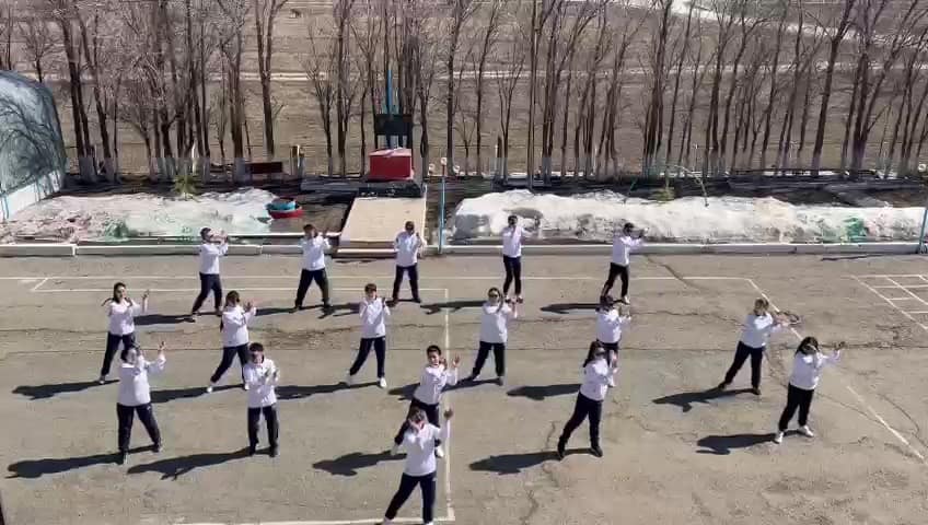 "Ғажайып әлем" психологиялық апталығының аясында,  Дүниежүзілік денсаулық күні қарсаңында мектебіміздің жас ұстаздарымен  "Біз біргеміз!" атты флеш-моб және тимбилдинг ұйымдастырылды.