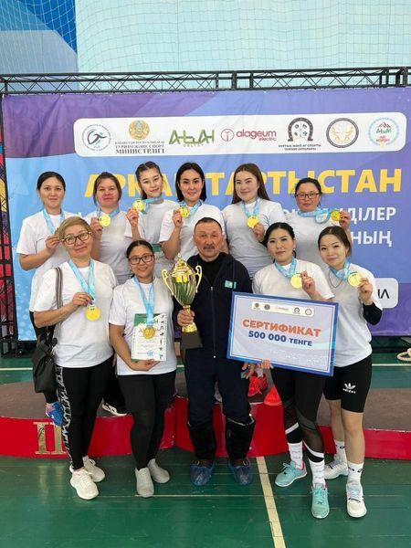 20 ақпан күні Семей қаласындағы "Жақсылық Үшкемпіров" атындағы спорт кешенінде арқан тартыстан 5-ші Дүниежүзілік көшпенділер ойындарына іріктеу жарысы өтті. Мектебіміздің ұстазы Таңатқан Айбота команда құрамында болып, белсенділік танытты