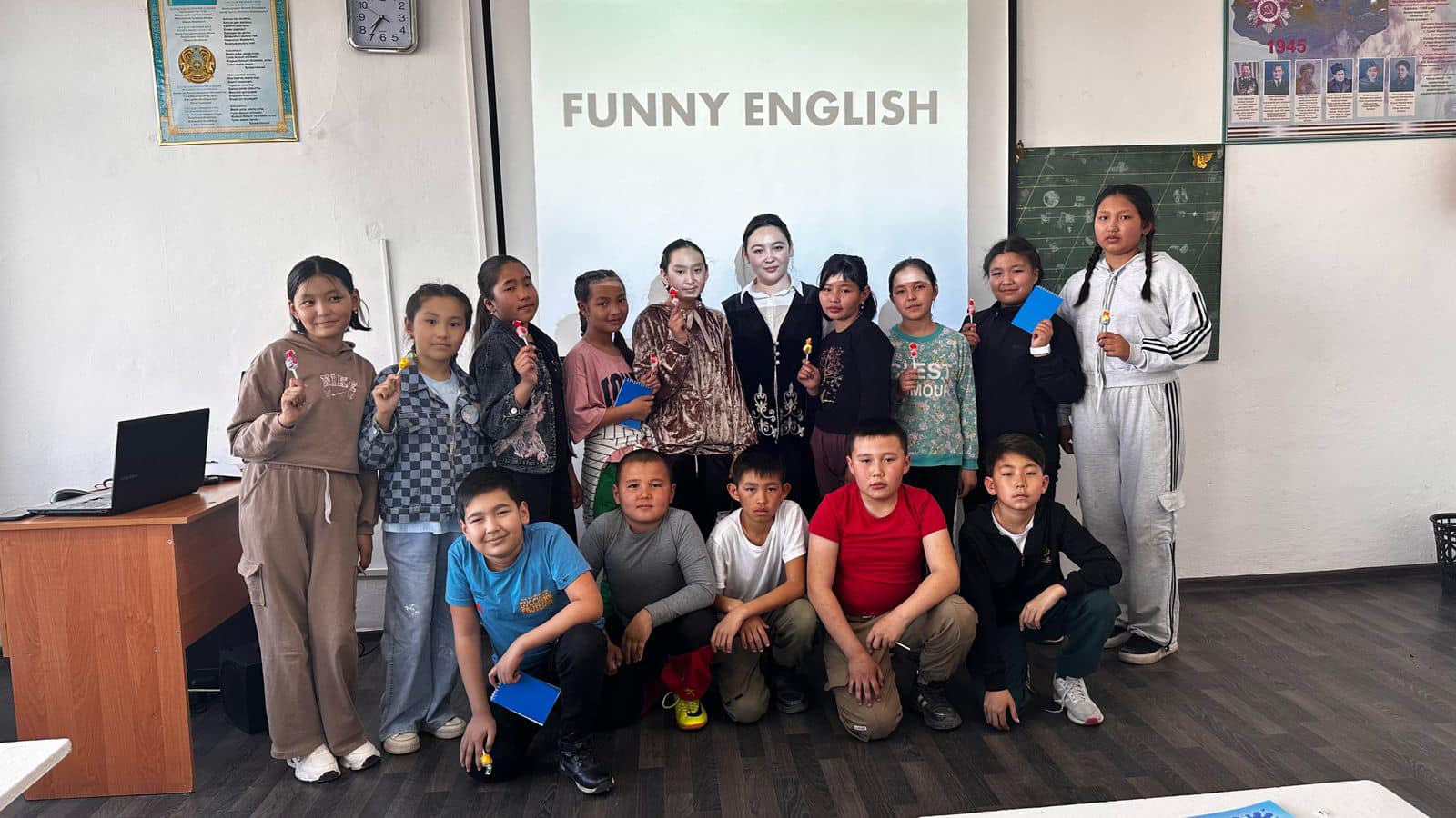 5 «Ә» сынып оқушыларына «Funny English»-«Көңілді ағылшын» интеллектуалдық ойыны ұйымдастырылды.