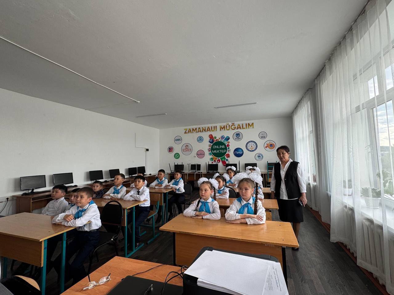 Ұлы Жеңістің 80 жылдығына орай бейне материалдар  көрсетілді.